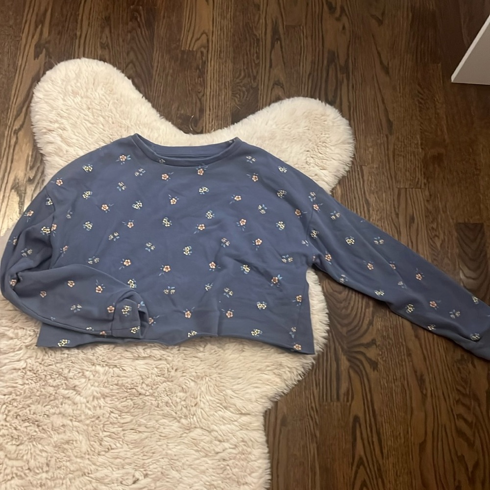 Crew neck